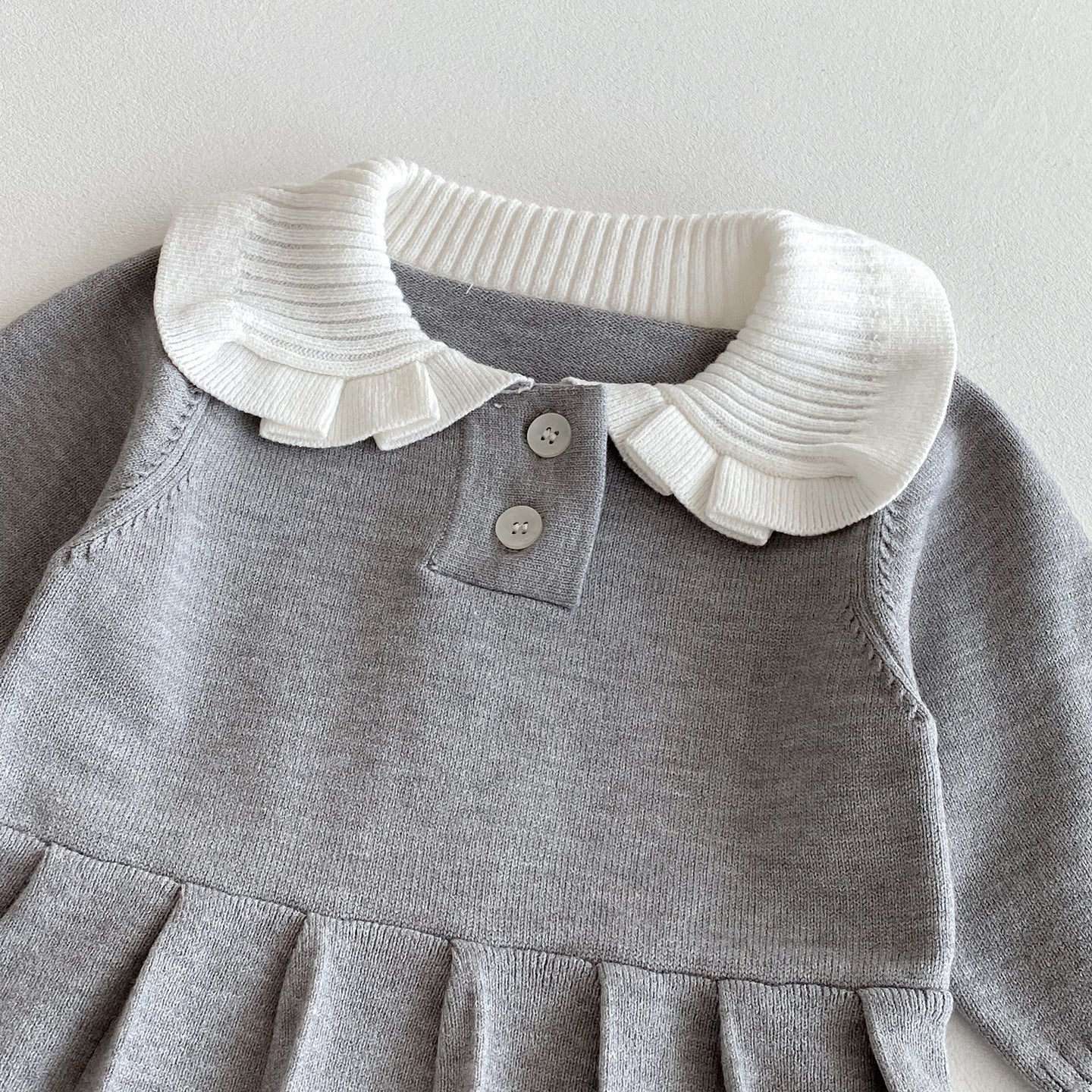 ニットグレーワンピース