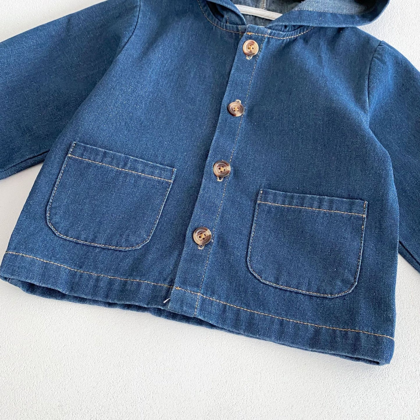 フードデニムジャケット